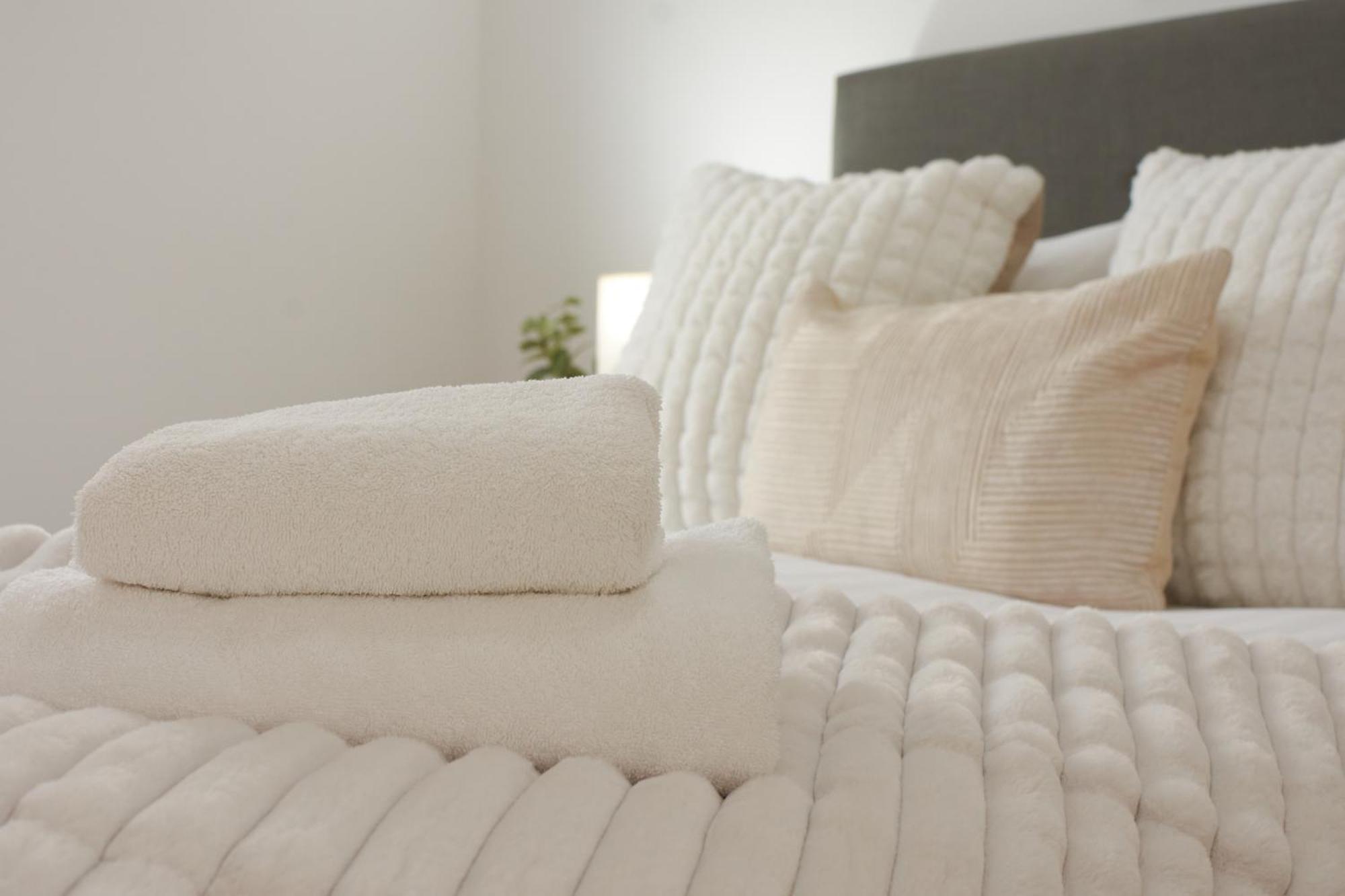 Luxury York Minster Penthouse - Free Gym & Parking Leilighet Eksteriør bilde